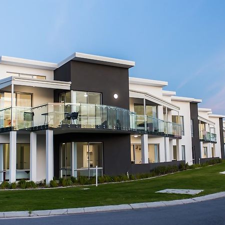 Reflections By Rockingham Apartments חדר תמונה