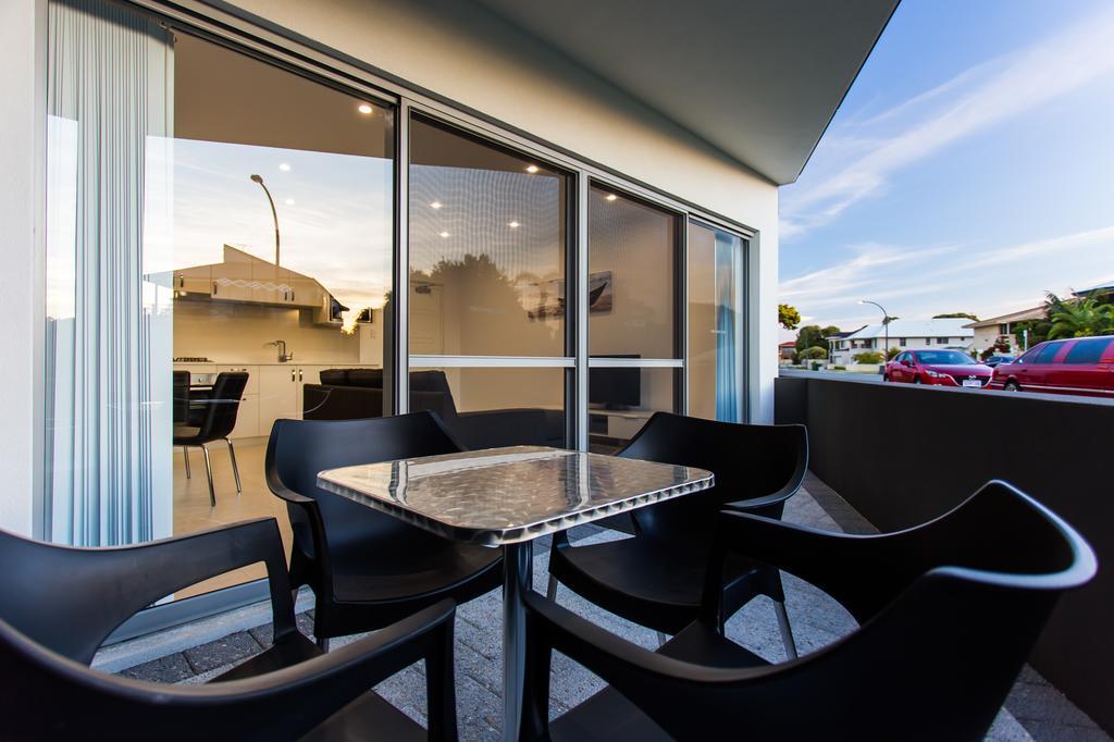 Reflections By Rockingham Apartments חדר תמונה