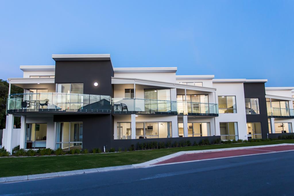 Reflections By Rockingham Apartments חדר תמונה