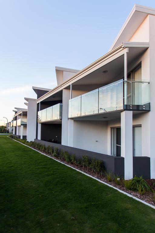 Reflections By Rockingham Apartments מראה חיצוני תמונה